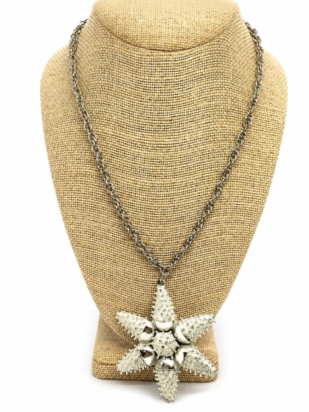 VINTAGE STARFISH PENDANT Necklace Silver Tone Textured Coastal Statement